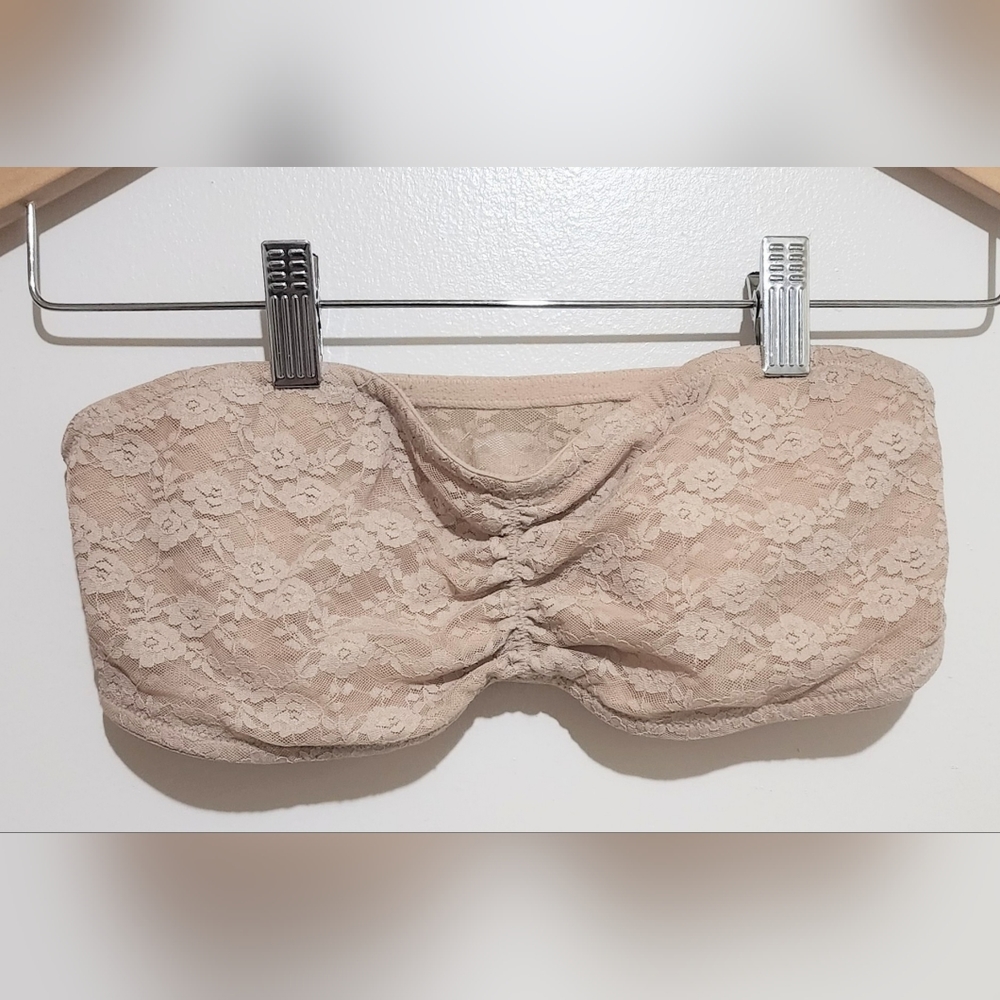 Love Pink sizeS Strapless Nude Lacey Bralett Ruched In The Middle For Definition